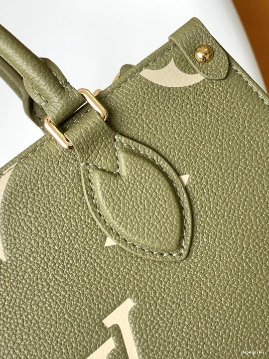 PM ONTHEGO VUITTON LOUIS 0514